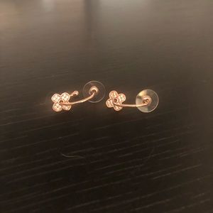Flower earrings